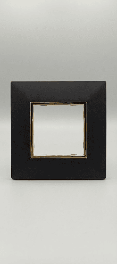 Full Black Gold Line Flat Plate