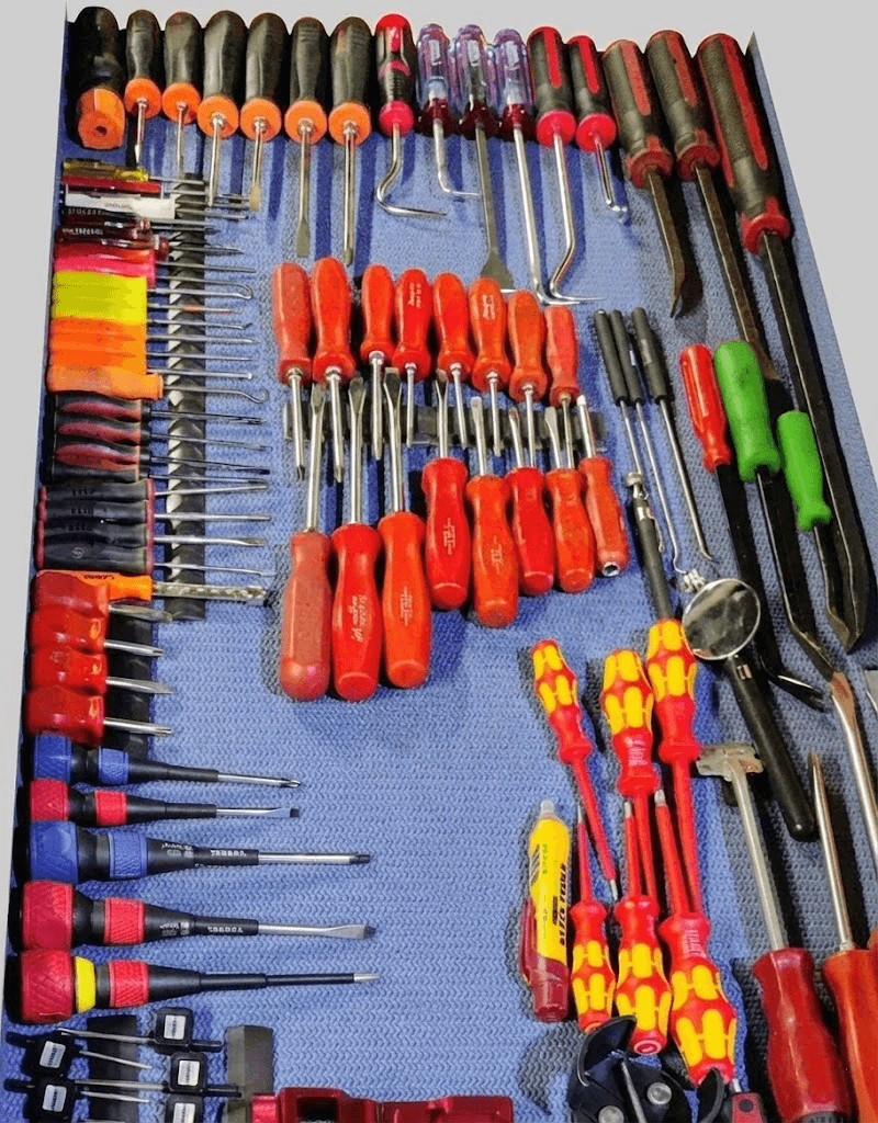 Screw Drivers available