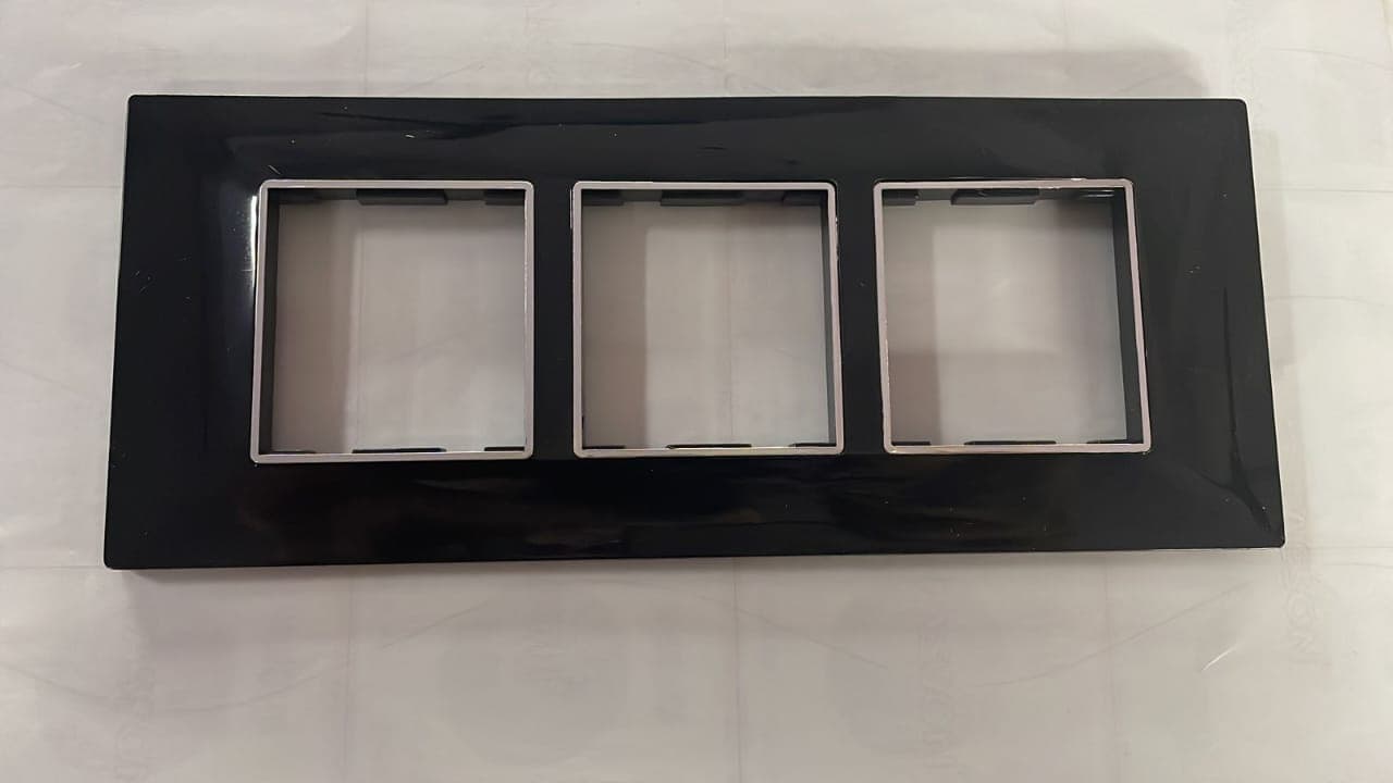 Curve Full Black Silver Line Plate